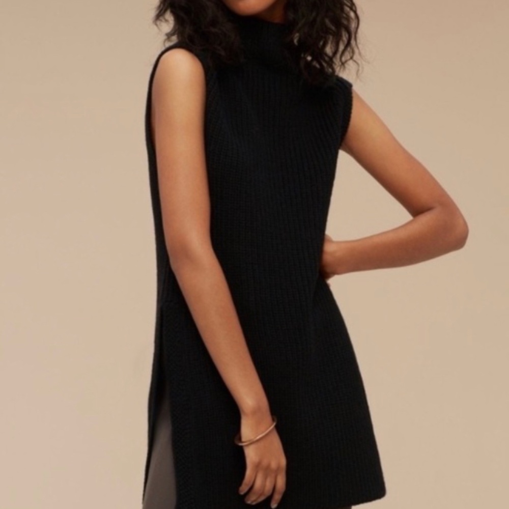 Aritzia’s Wilfred Durandal sleeveless funnel sweater with side slits Black Size